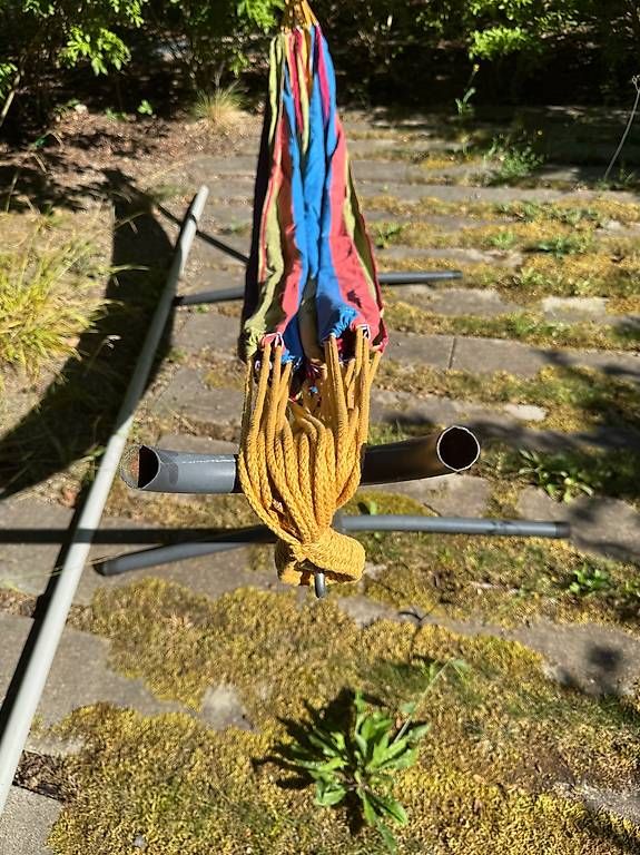 Hängematten: Komplettes Hängematten-Set inkl. Metallgestell – Gebraucht aus Dietikon von Julia.obers 2
