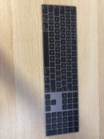 Apple Magic Keyboard mit Ziffernblock, Spacegrau, neuwertig
