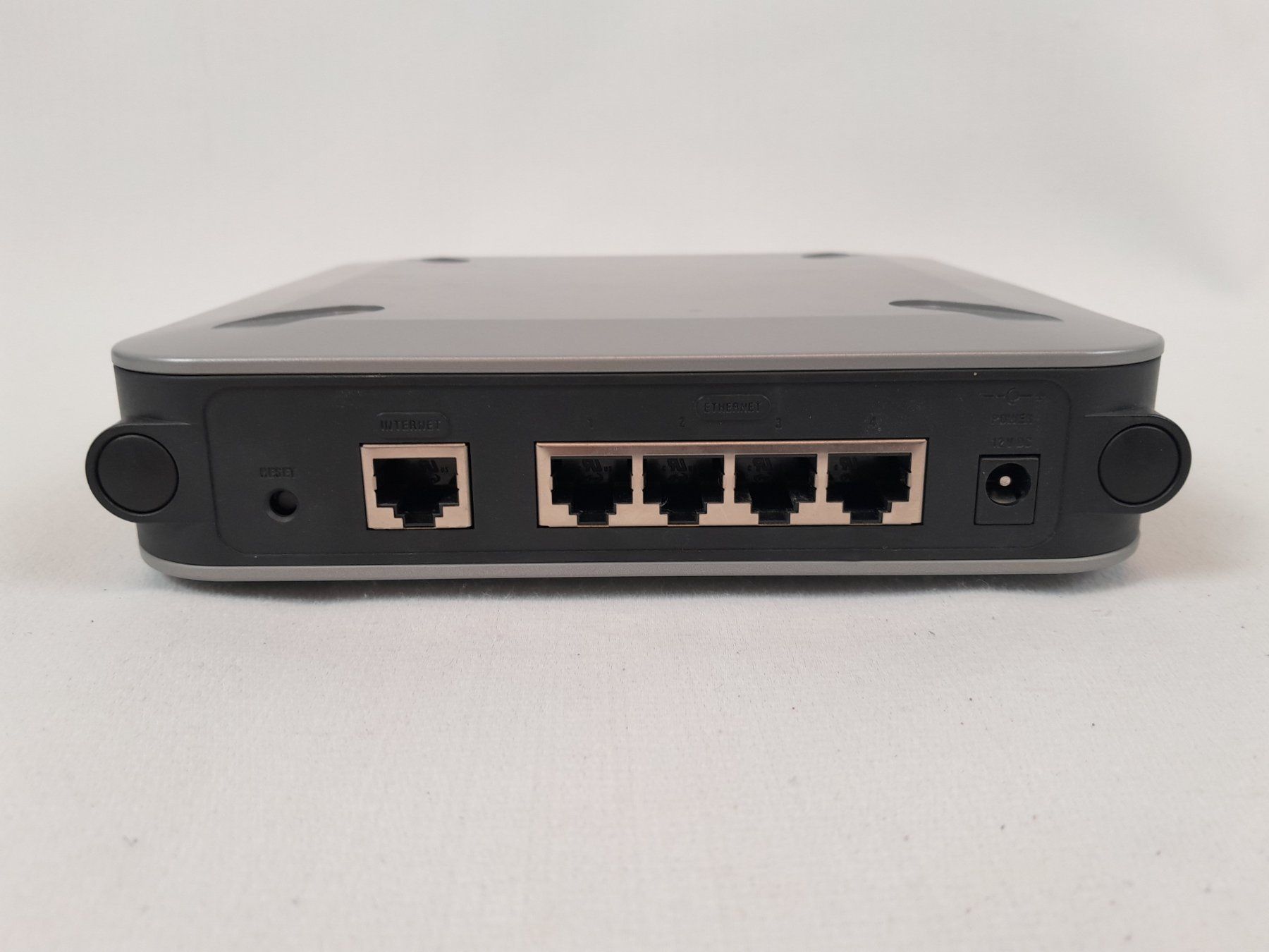 Cisco Modems & Routeurs: CISCO RVS4000 4 - Port Gigabit Security Router – D'occasion à Richterswil par Restwert_Richterswil 3