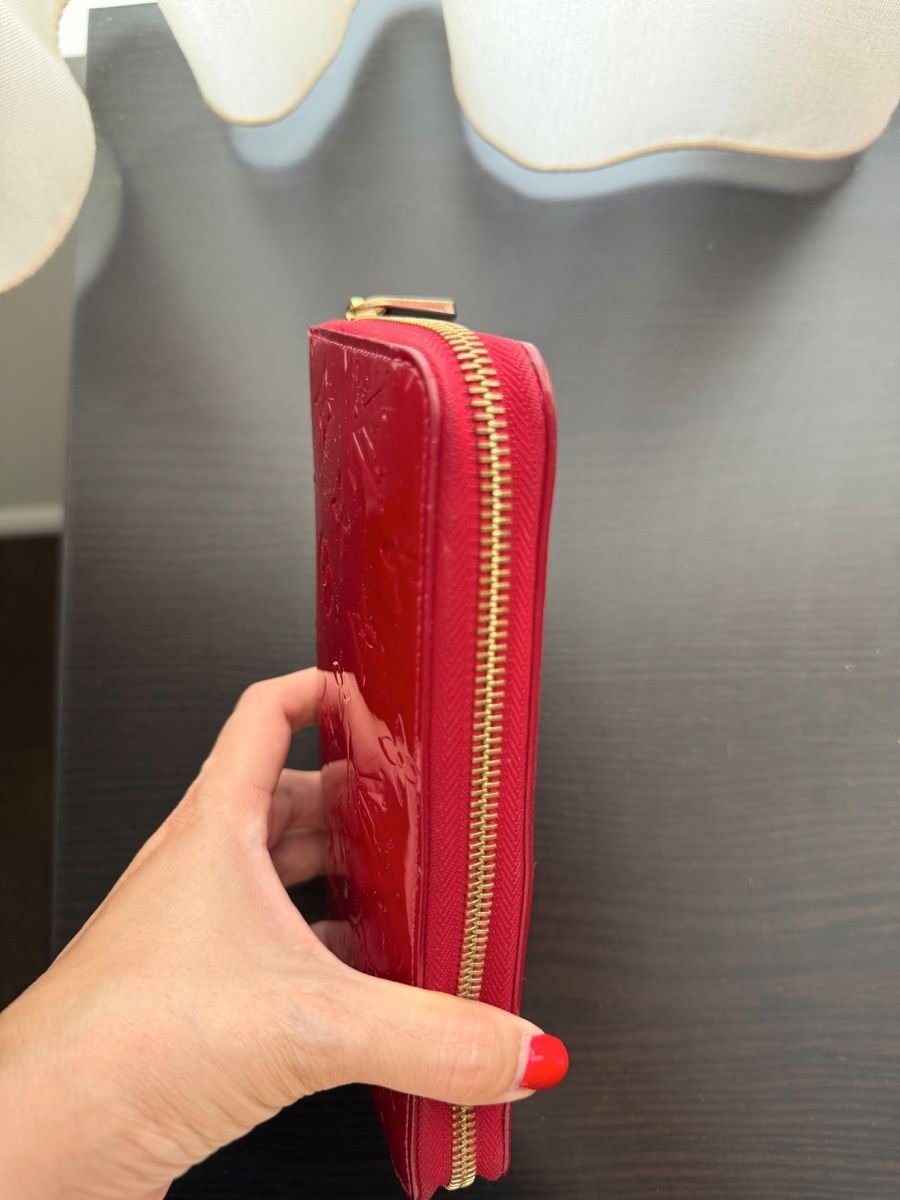 Louis Vuitton Brieftaschen: Louis Vuitton Geldbörse Lackleder rot – Gebraucht aus Othmarsingen von Paucaverba 2