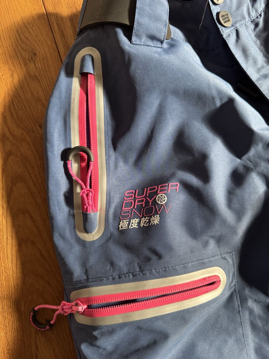 Superdry Pantalons: Superdry Skipants – D'occasion à Roggwil BE par lffcb 1