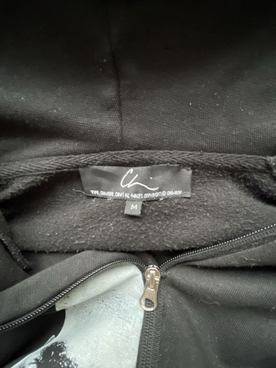 Giacche: Veste à capuche motif Tupac, taille M – Usato da Ins venduto da Nick63 2