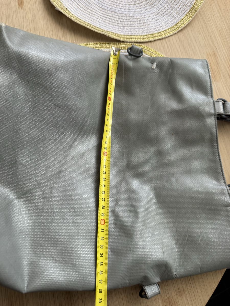 Freitag Sacs: Sacoche Freitag gris usage normal – D'occasion à Brügg BE par haj_9zhk 6