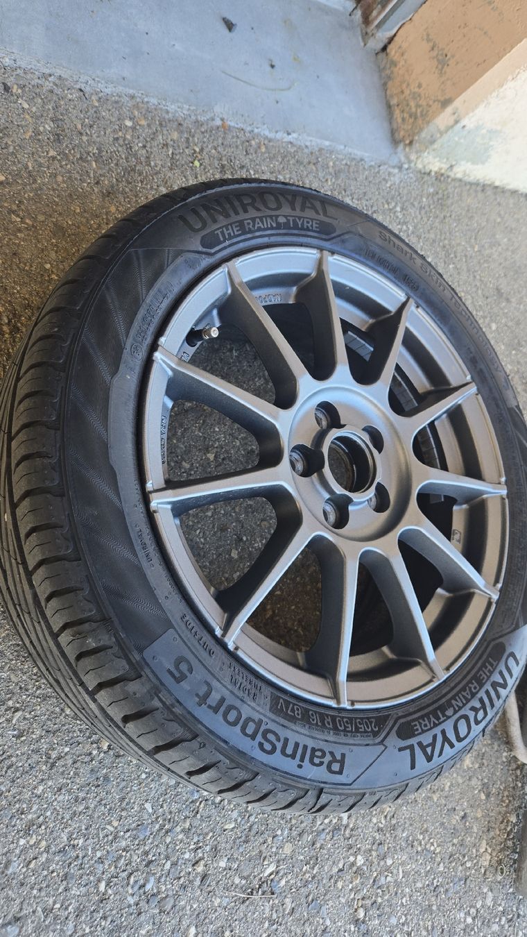 Pneumatici & Ruote complete: Subaru GT 5x100 – Usato da Vilars NE venduto da kie_t26p 1