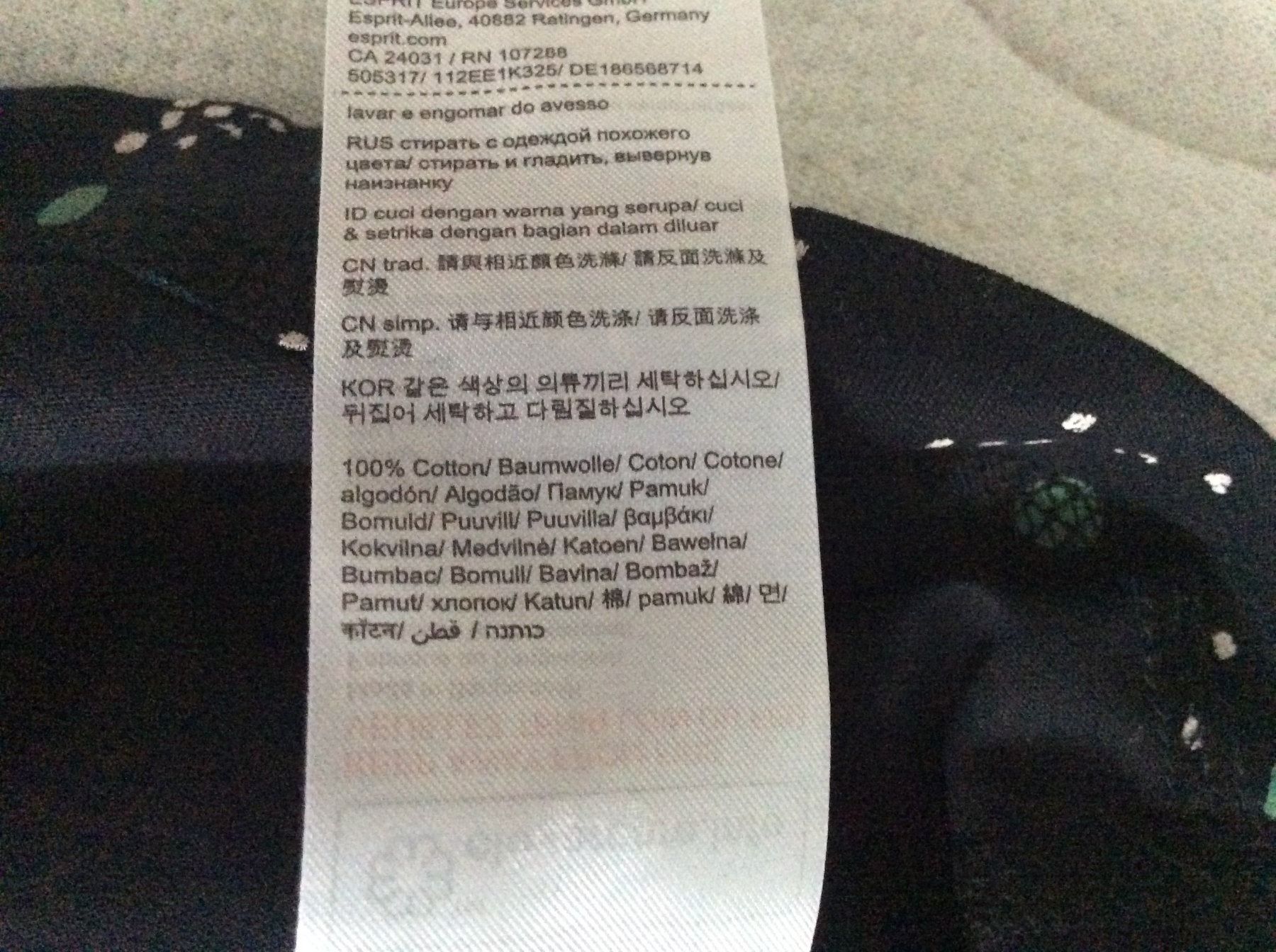 Esprit T-shirt: Langarmshirt von Esprit Gr. L – Nuovo e nell'imballaggio originale da Riehen venduto da apo_n7lm 2