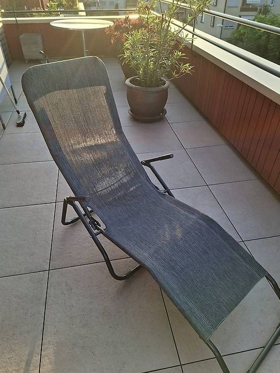 Sedie a sdraio: Liegestuhl mit Stoffüberzug – Usato da Luzern venduto da Sofia33