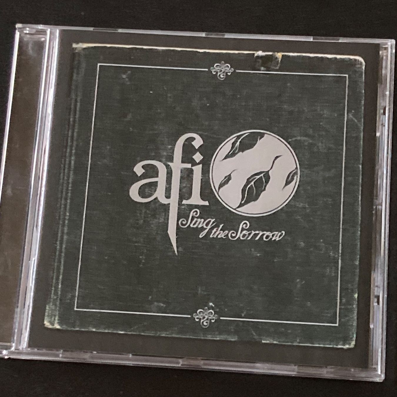CD: AFI - Sing The Sorrow | Hardcore, Emo-Pop – Usato da Bern venduto da Ntsamina