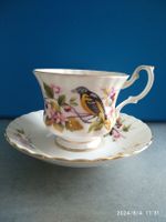 Grand tasse avec soucoupes Royal Albert