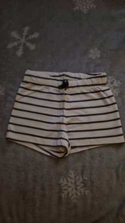 Sommerliche, gestreifte Shorts für kleine Mädchen, Grösse 12