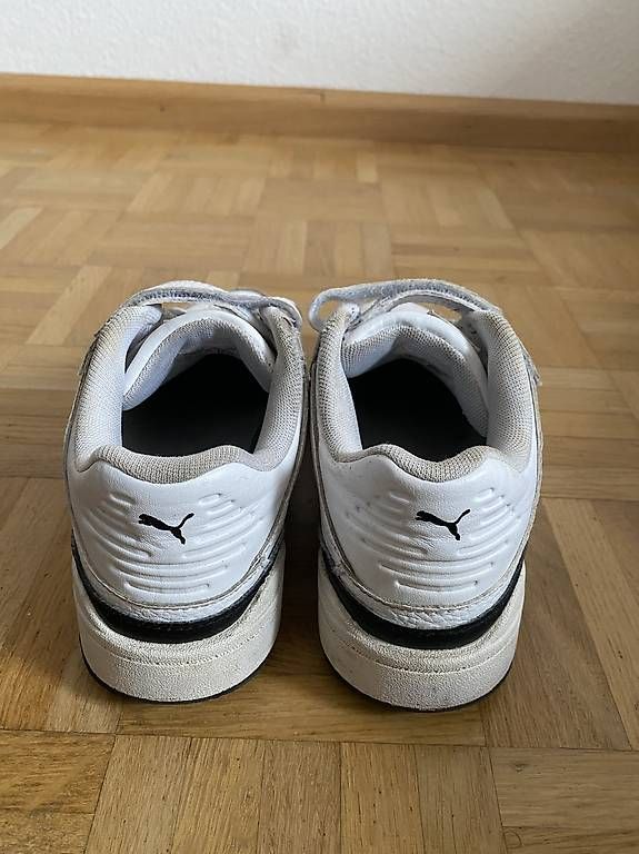 Herrenschuhe: Schwarz-weiße Sneaker | Puma – Gebraucht aus Laufen von Looc_ 1