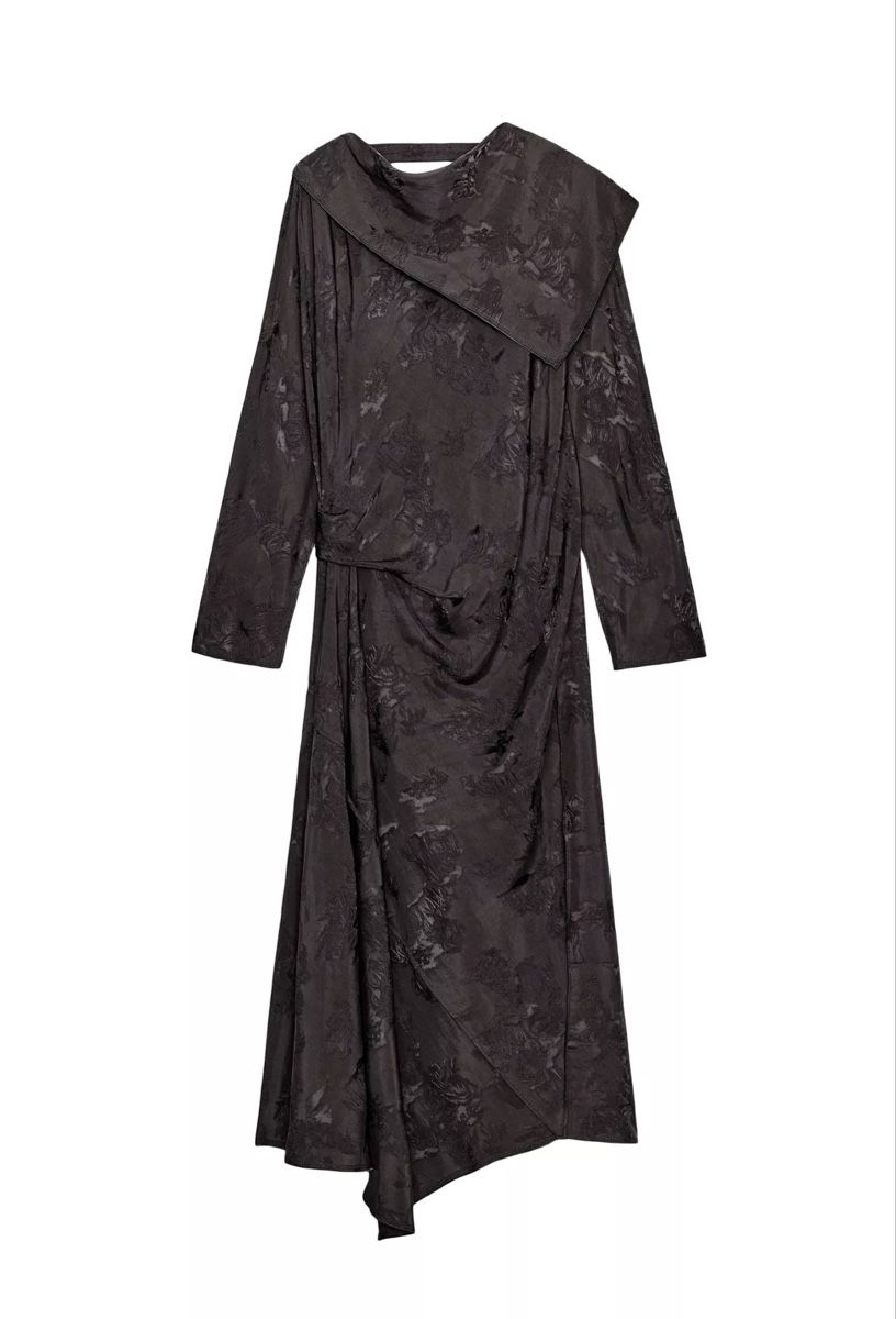 Zara Robes: Jacquard Kleid mit Struktur – D'occasion à Siebnen par koschitoschi