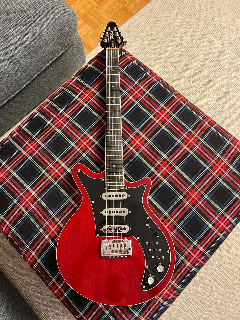 Harley Benton Strumenti musicali: Harley Benton BM-75 Trans Red – Usato da Uster venduto da Wergra