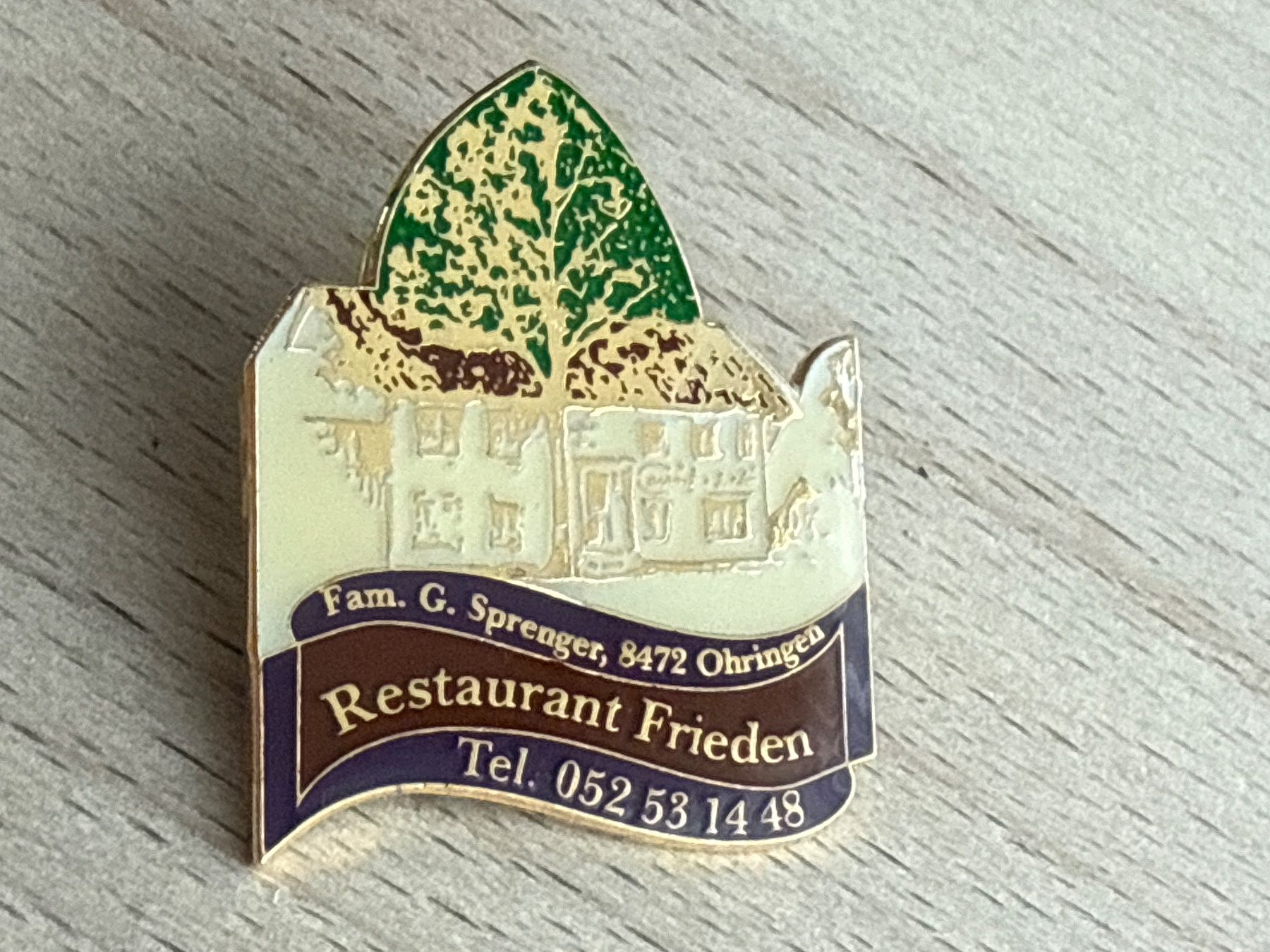 Plaquettes & Badges: Pin Restaurant Frieden Ohringen – D'occasion à Glattbrugg par Schweigmatt