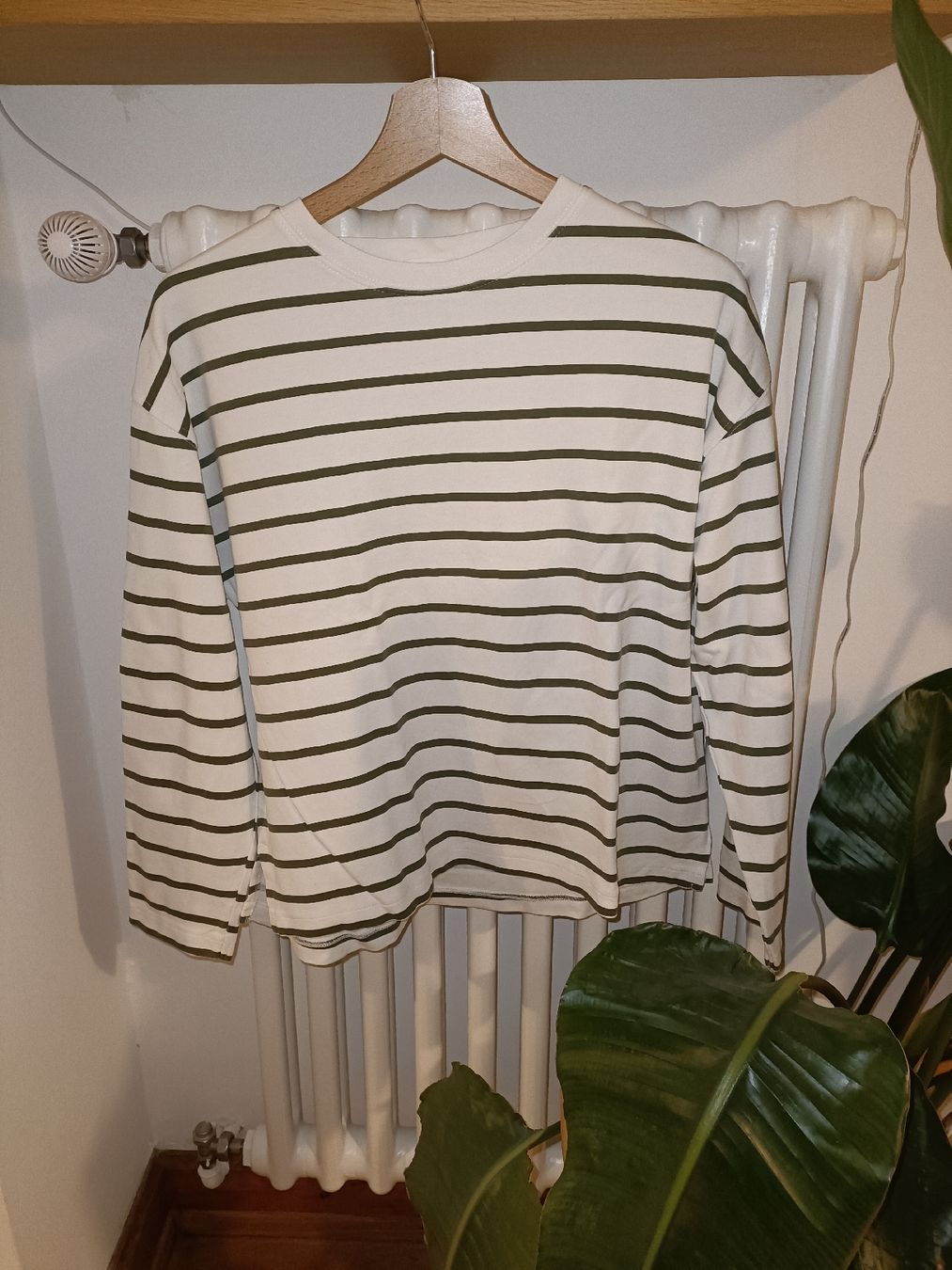 Stradivarius Pullover & Sweatshirts: Pull Stradivarius rayé blanc et vert - Taille S – Gebraucht aus Vaulruz von O_DDM