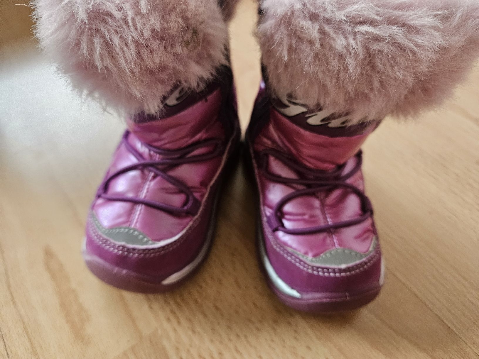 Schuhe für Mädchen: Winterstiefel Gr. 21 – Gebraucht aus Zürich von Kris8050 1