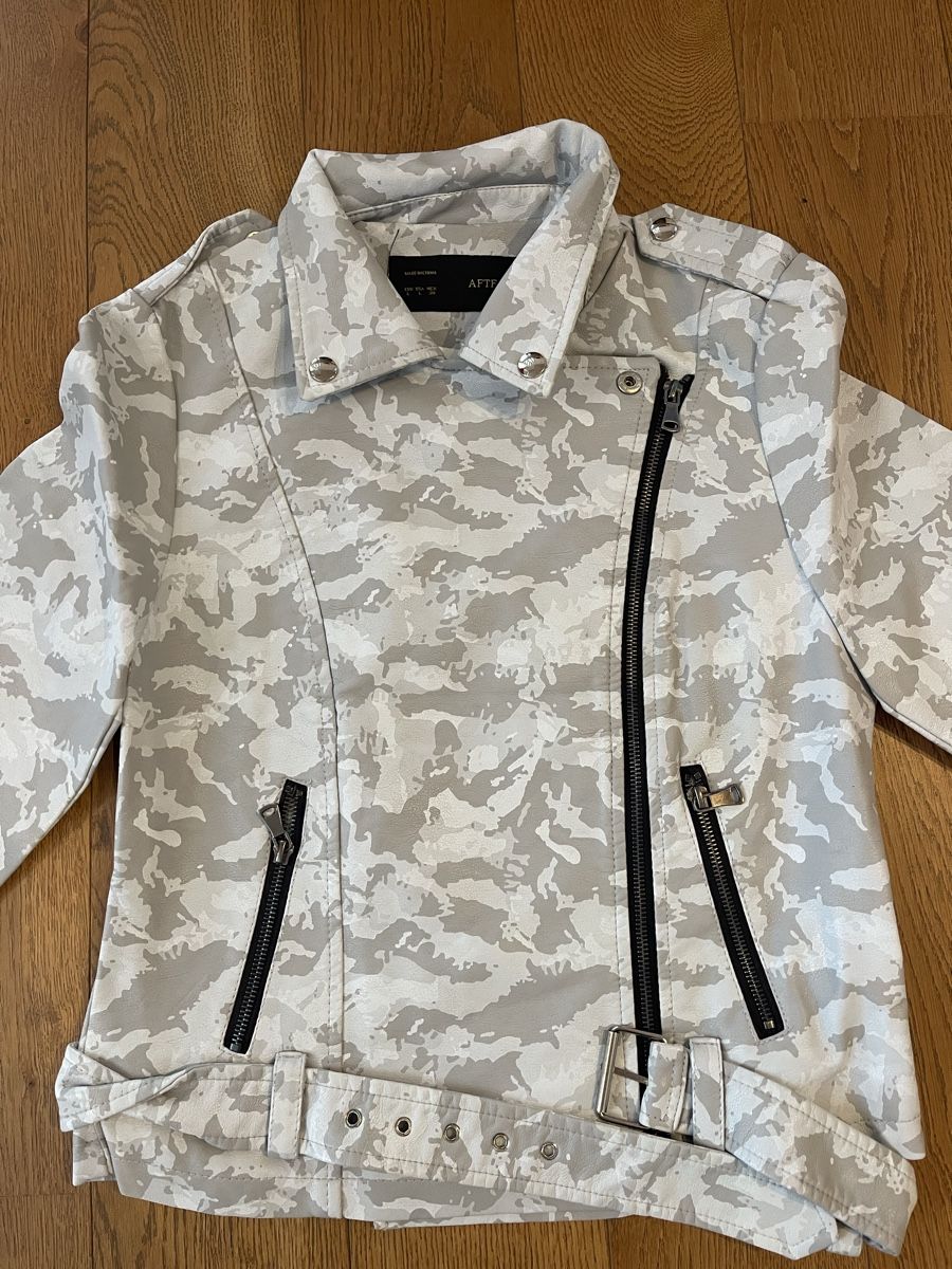 Giacche: Stylische Camouflage Kunst-Lederjacke Gr. S – Nuovo (secondo la descrizione) da Bassersdorf venduto da Sandy456 2