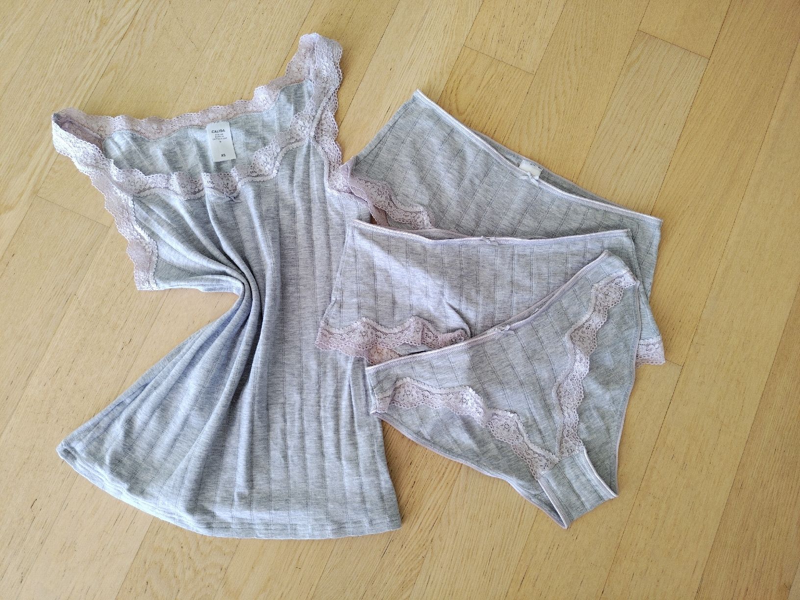 Calida Altra biancheria intima: CALIDA Wäsche SET light grey Taille XS  – Usato da Buchrain venduto da QueenyHE51