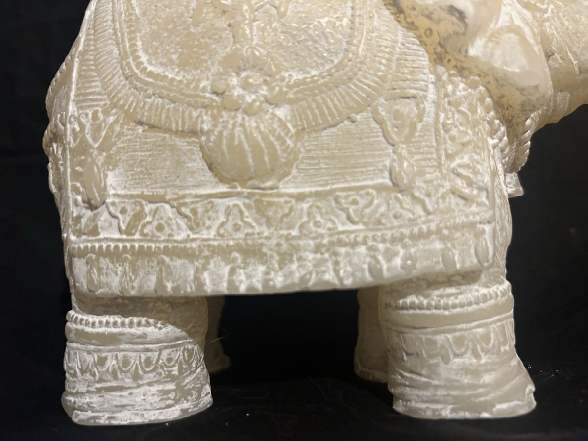 Candele: Elephant Candle - Brenndauer ca. 40 Std - Neu! – Nuovo (secondo la descrizione) da Zürich venduto da Mistral61 3
