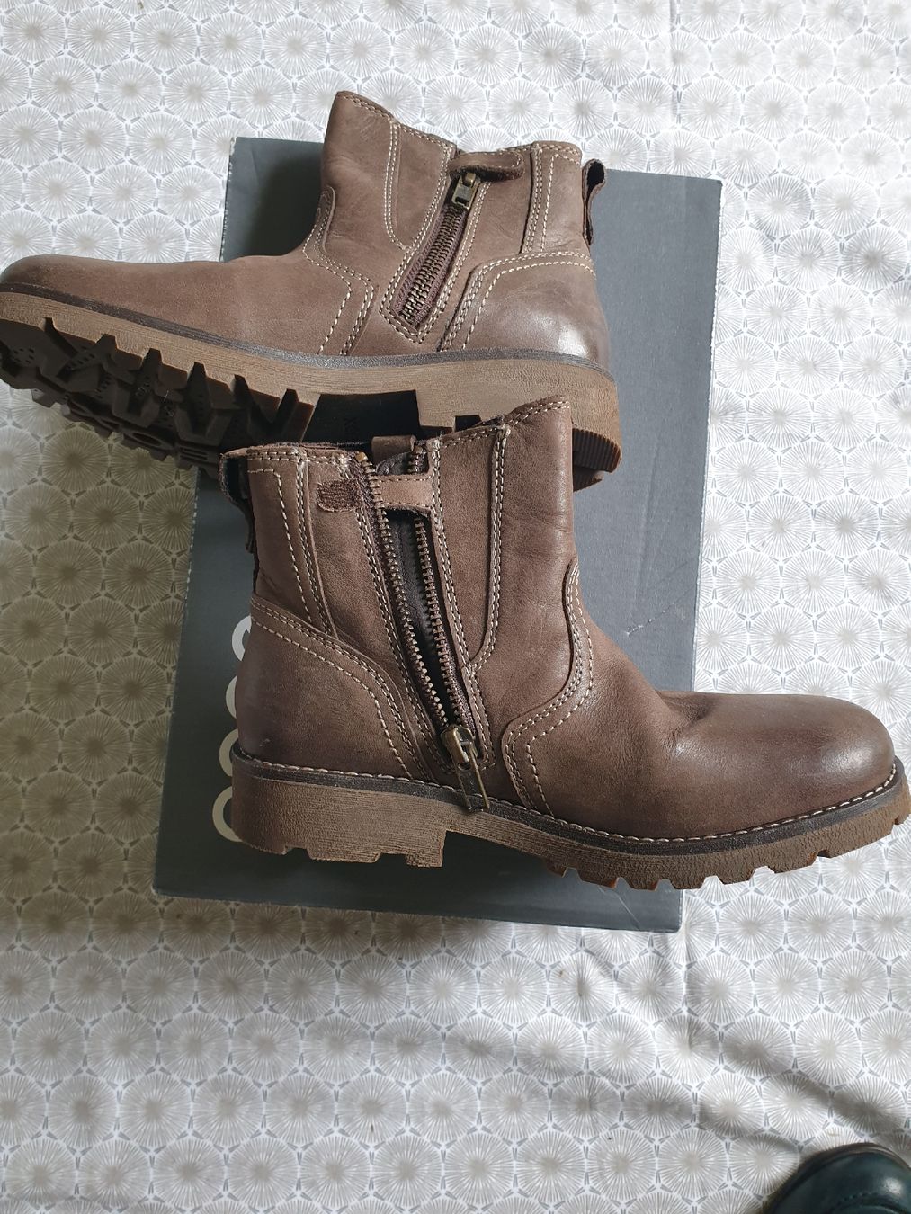 Ecco Scarpe da uomo: Sttieffelette Ecco Gr. 34 Neuwertig Leder – Nuovo (secondo la descrizione) da Zürich venduto da yoarg 4