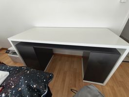 Schreibtisch weiss/schwarz – Guter Zustand 