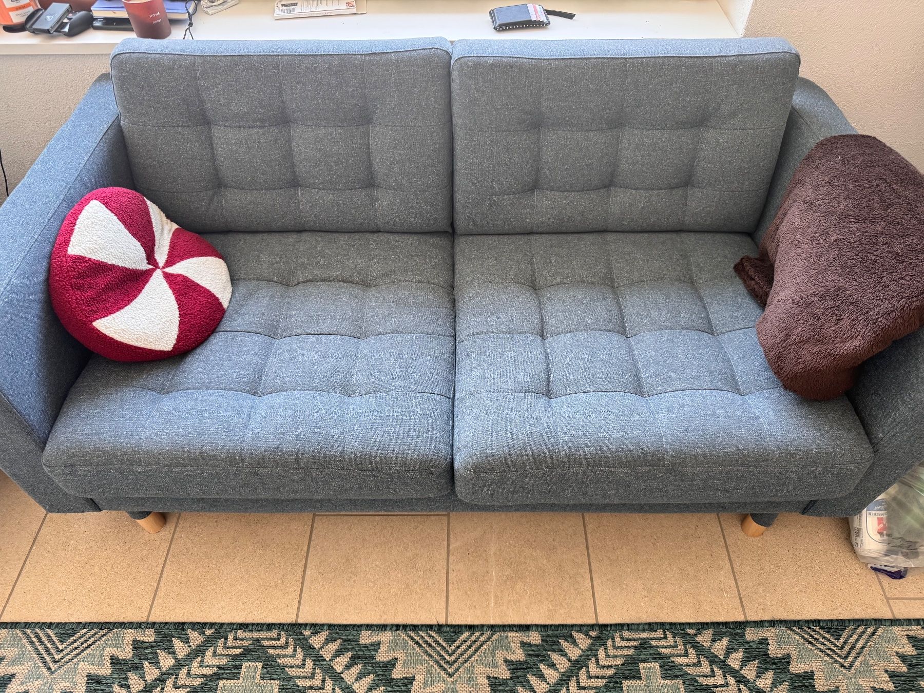 Ikea Sofas: Sofa 2-Sitzer hellblau guter Zustand – Gebraucht aus Horgen von alj_l7yt