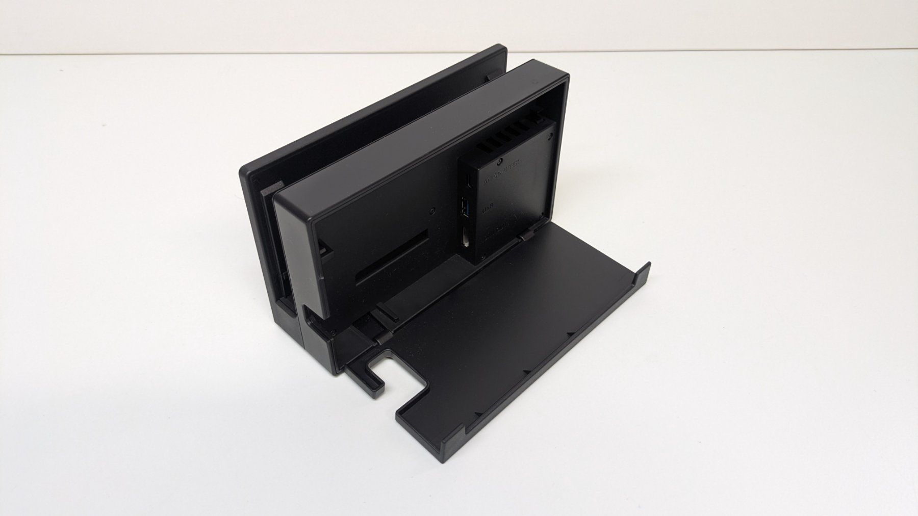 Nintendo Konsolen: Nintendo Switch Dock / TV Dockingstation Original – Gebraucht aus Menziken von mame18 5