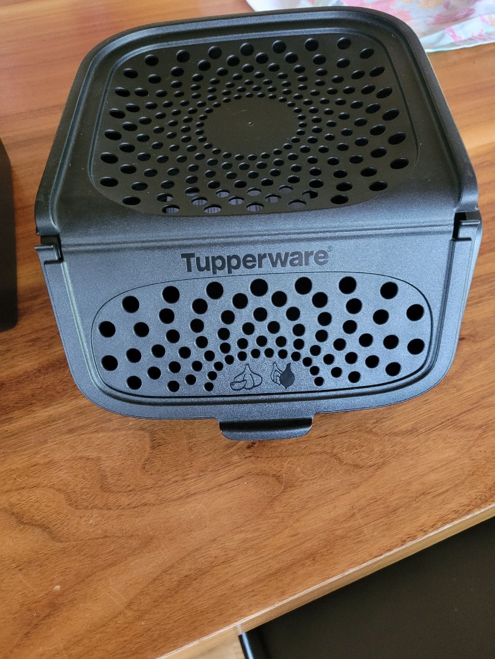 Tupperware Contenitori & Simili: Tupperware 3 er Set schwarz – Nuovo (secondo la descrizione) da Erlinsbach SO venduto da myfamily68 3