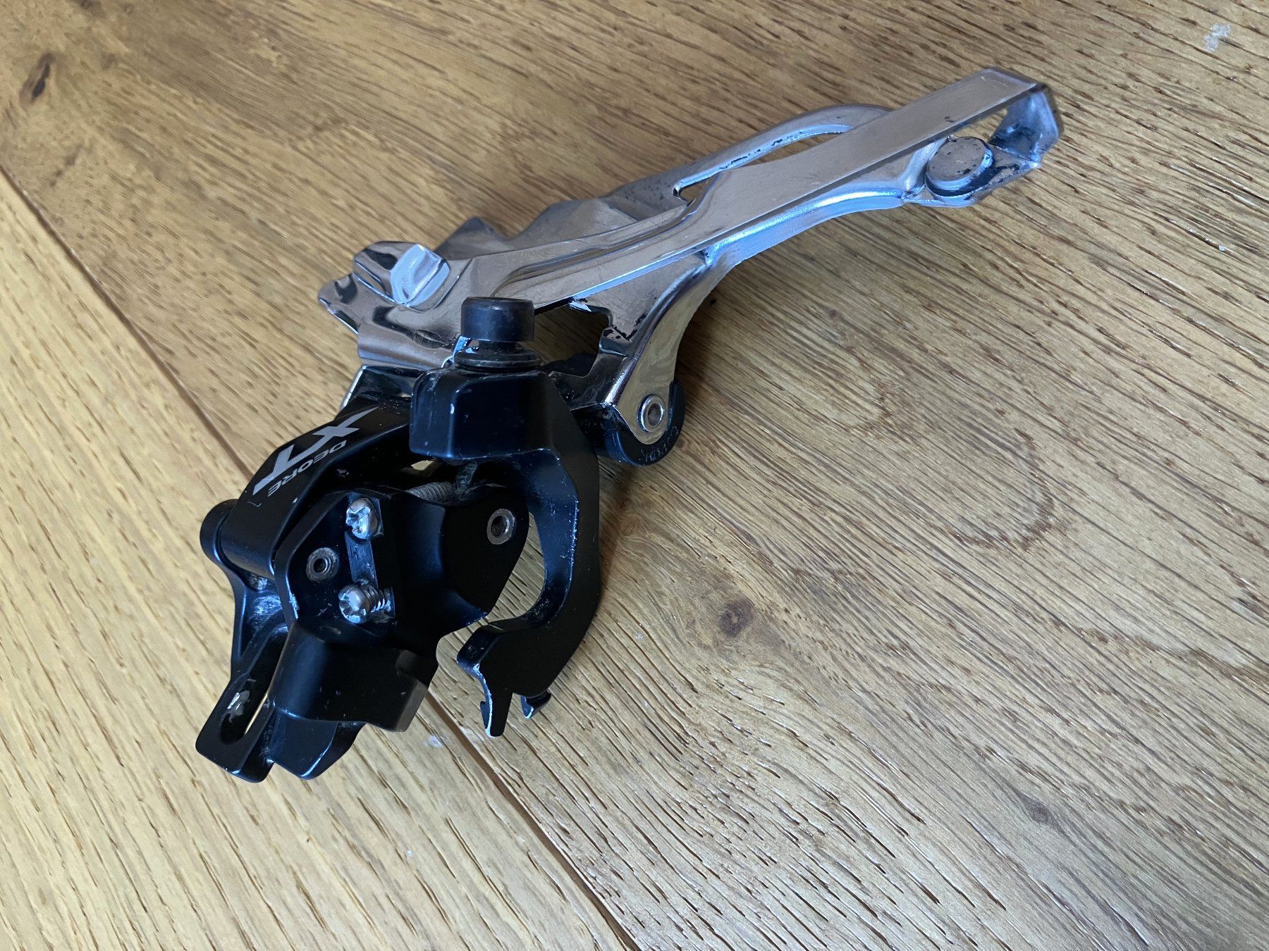 Pezzi di ricambio: Shimano Deore XT FD M781 Umwerfer Anlötsockel – Usato da Obermumpf venduto da Estrela67 1