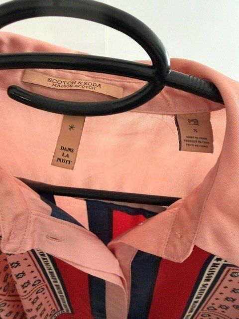 Maison Scotch Camicette: Scotch & Soda Seidenbluse S im Ethno-Muster – Usato da Bern venduto da howi72 2