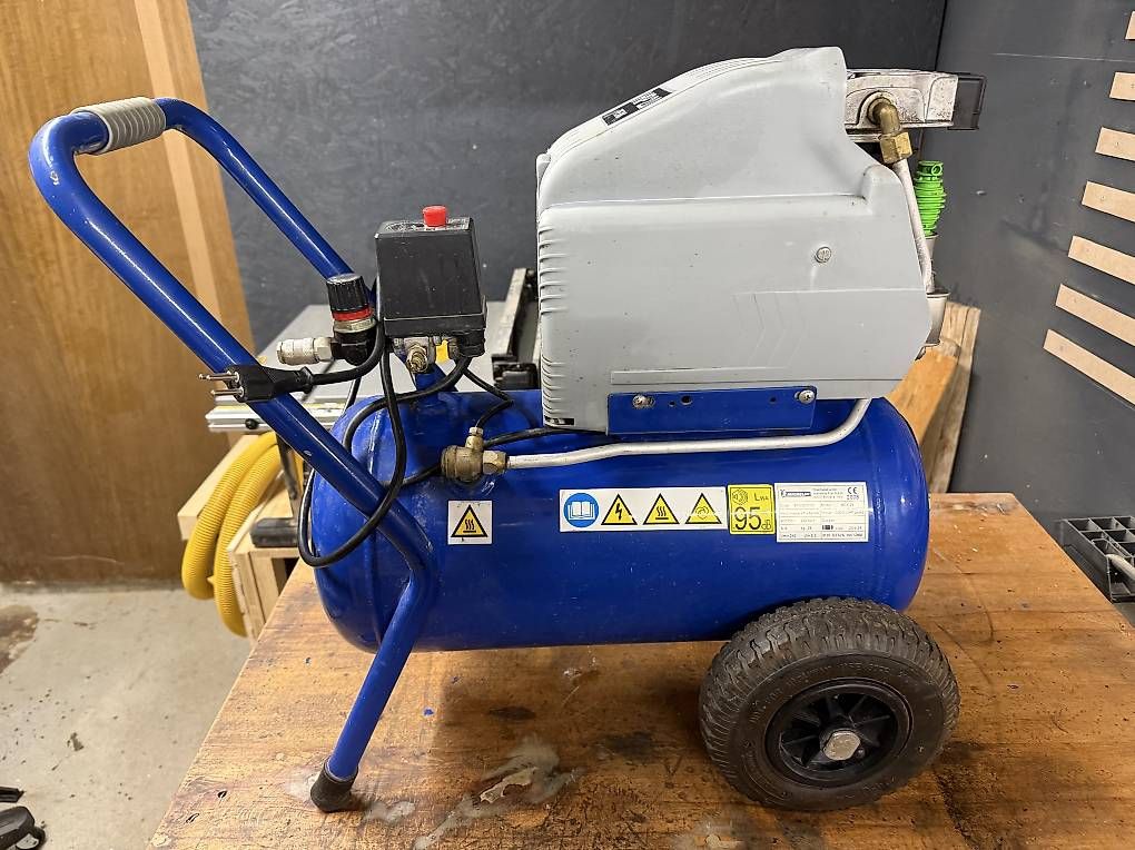 Kompressoren: Michelin Kompressor 24 – Gebraucht aus Mauensee von Sir_Mauzilot 1
