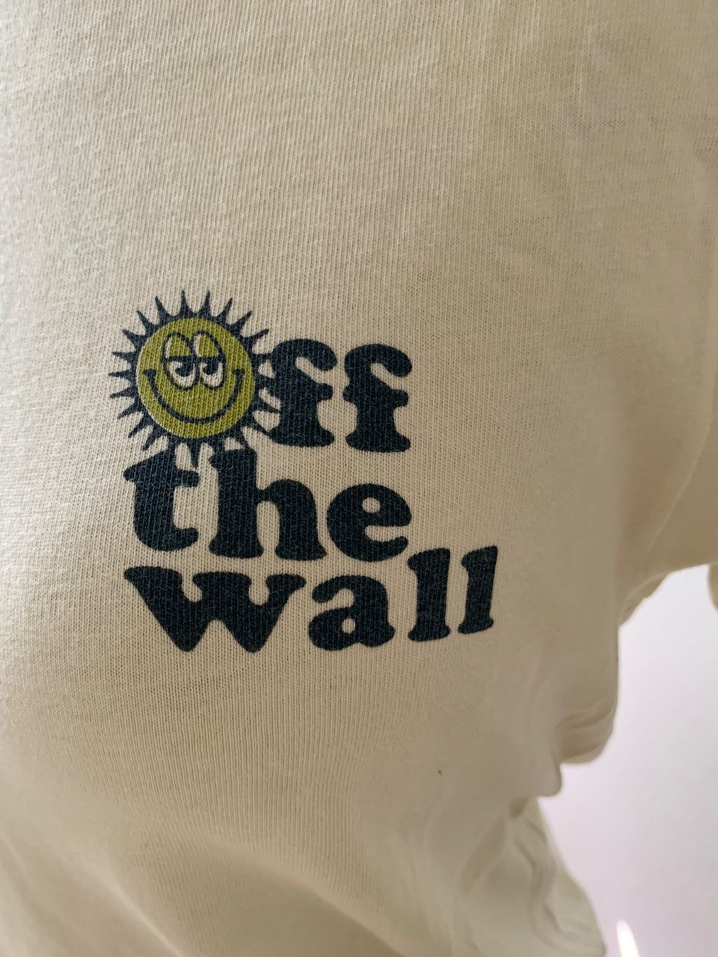 Vans T-Shirts: Vans T-Shirt – Gebraucht aus Ennetbaden von usemiste 1