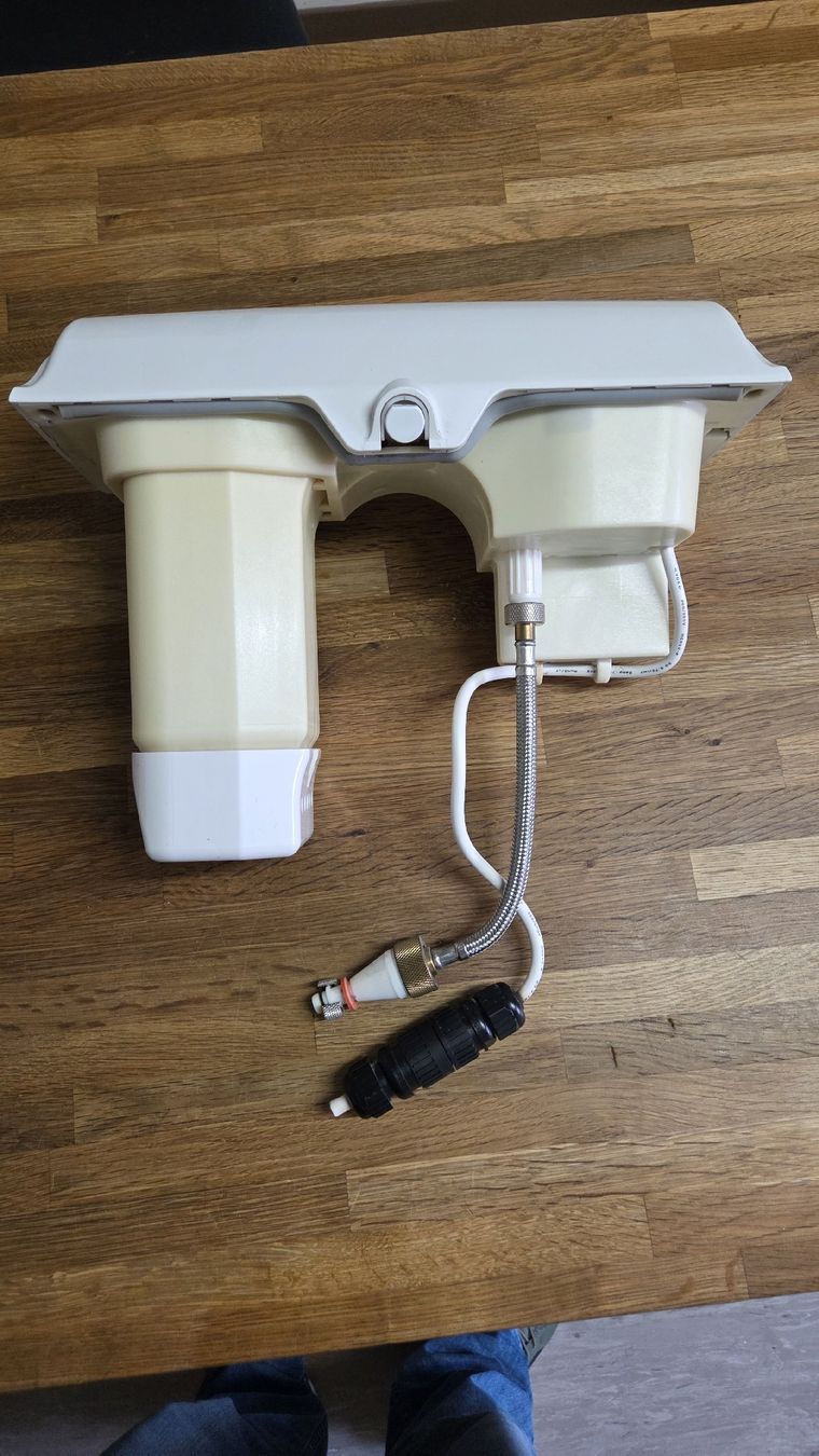 Geberit WC: Geberit Aquaclean Sela, Defekt ,Dusch-WC – Difettoso da Dornach venduto da Ihsan2