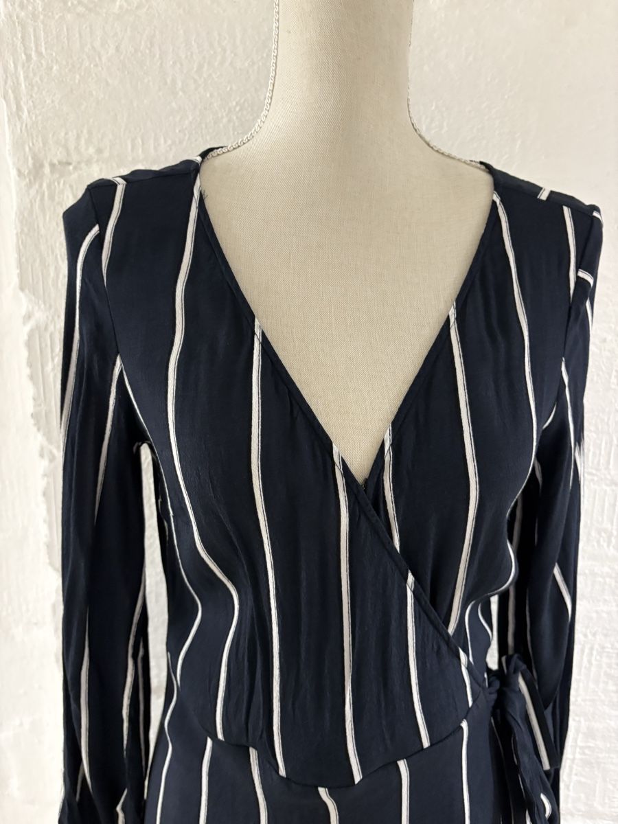 H&M Vestiti: Dam Wickelkleid,Gr.36;H&M – Usato da Winterthur venduto da Nena222 1