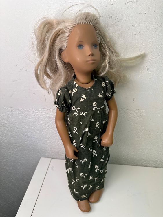 Sasha Studo grl made by Swss doll-maker Sasha Morgenthaler. | Poupée