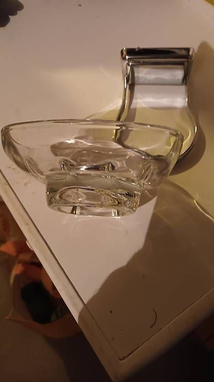Portes-savons: Glas und Seifenschale mit Halter Chic – D'occasion à Reigoldswil par rocky037 2