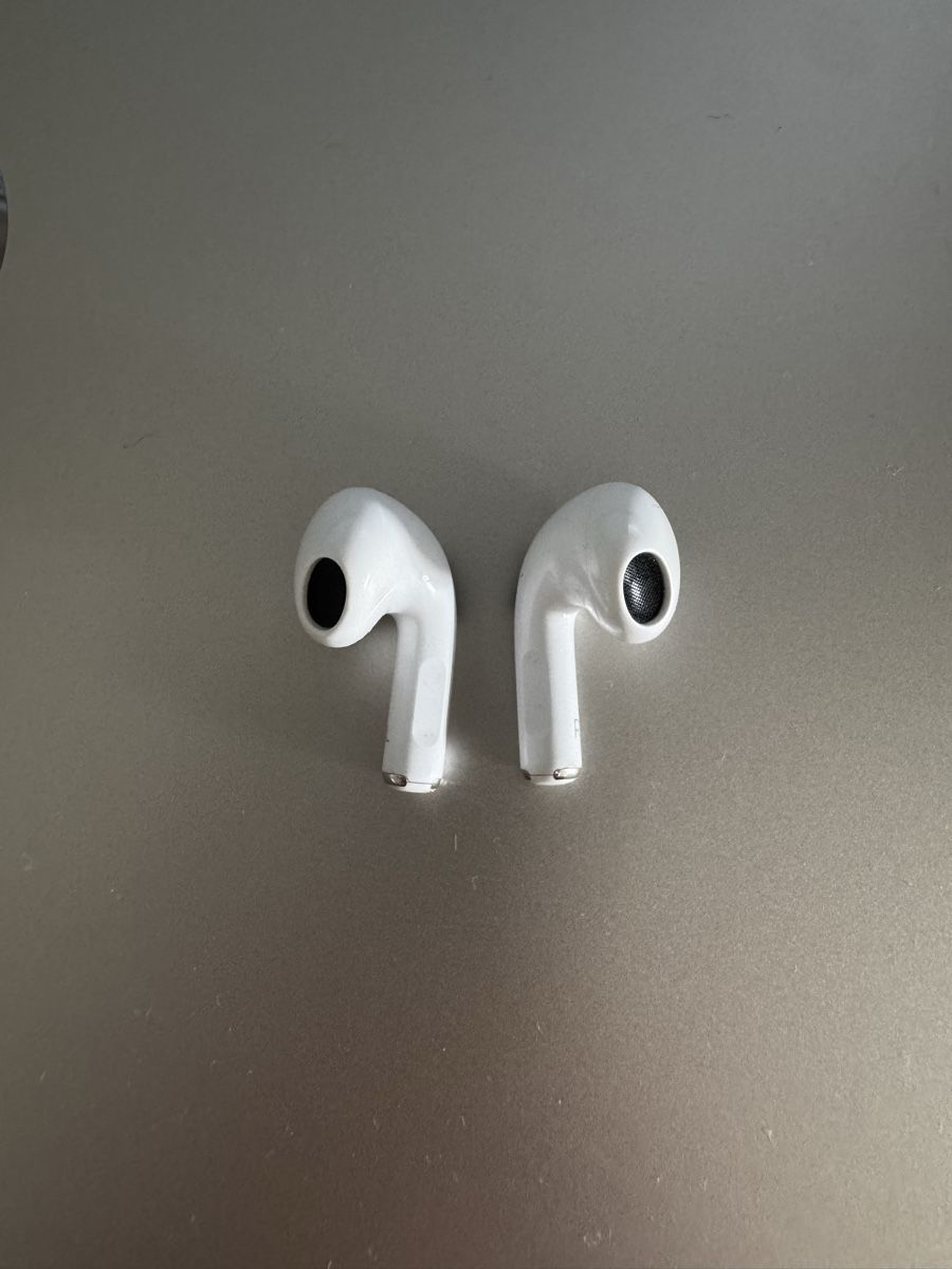 Apple Kopfhörer: Air Pods 3 inkl. Case – Gebraucht aus St. Gallen von mic_y2tq 2
