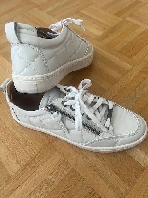 Scarpe da donna: Sneaker "CARMELA" Gr. 39/40 Voll-Leder – Nuovo (secondo la descrizione) da Walenstadt venduto da ricamul 1