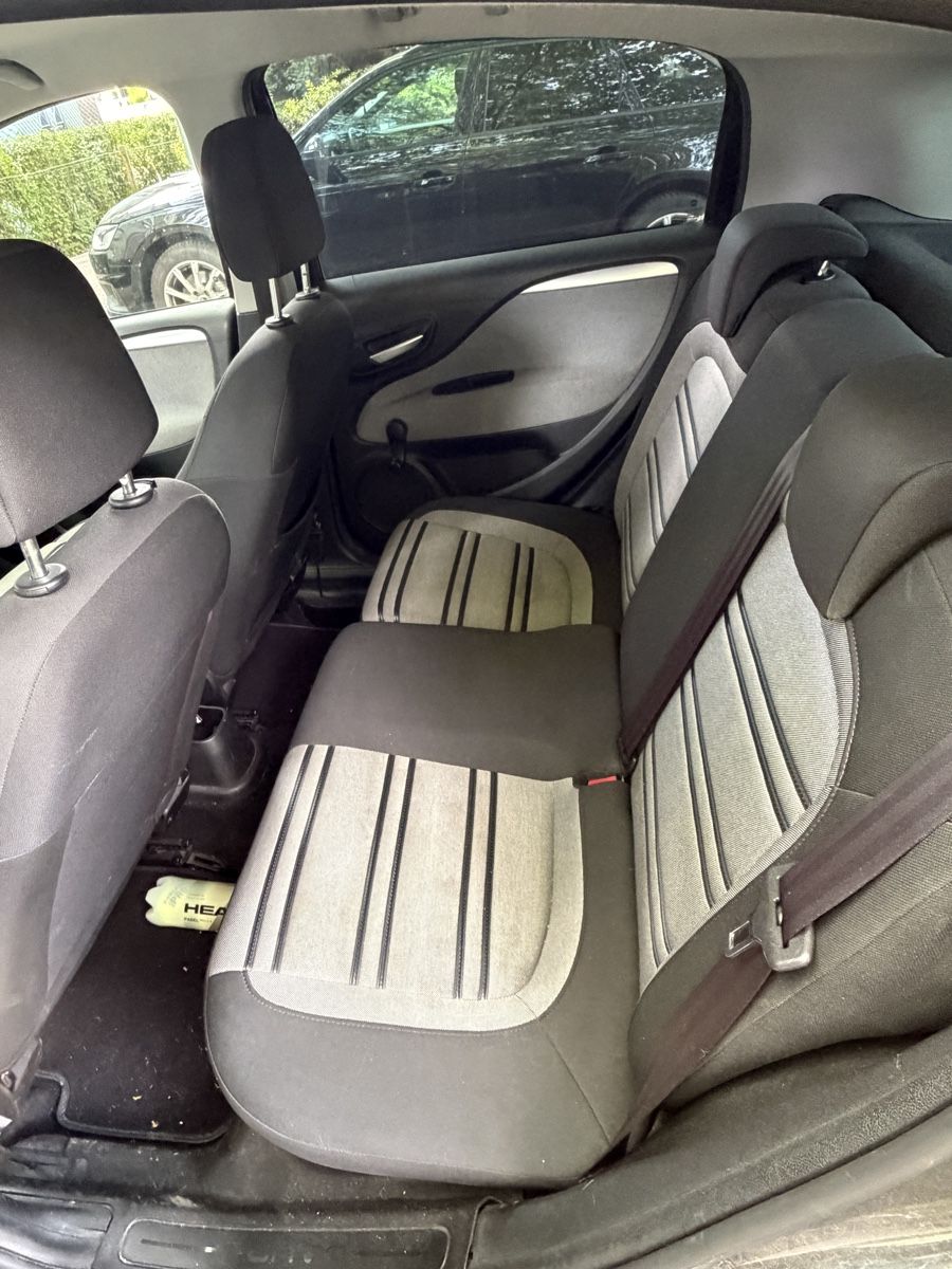 Fiat Automobili: Fiat Punto 1.4 8V – Usato da Liestal venduto da Mummi12 4