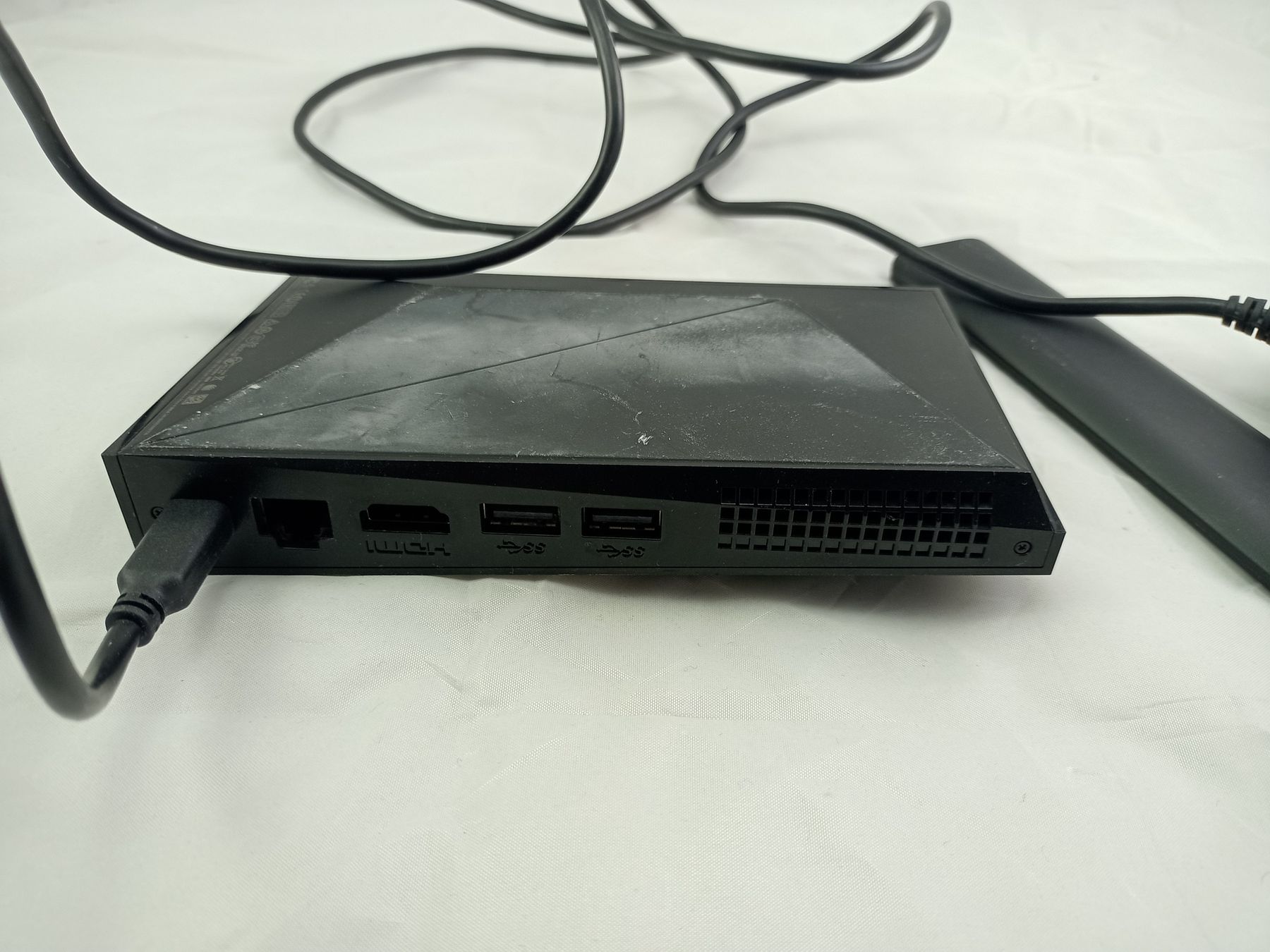 Viti & Dadi: Nvidia Shield ohne Netzteil – Difettoso da Buchs AG venduto da SellAndBuyX 2