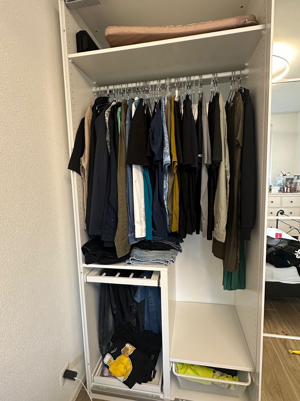 Ikea Armadi: IKEA Kleiderschrank (2m) – Usato da Dübendorf venduto da pet_7lpd 2