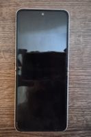 Samsung Galaxy Z Flip6 256 Go – Excellent état – protection