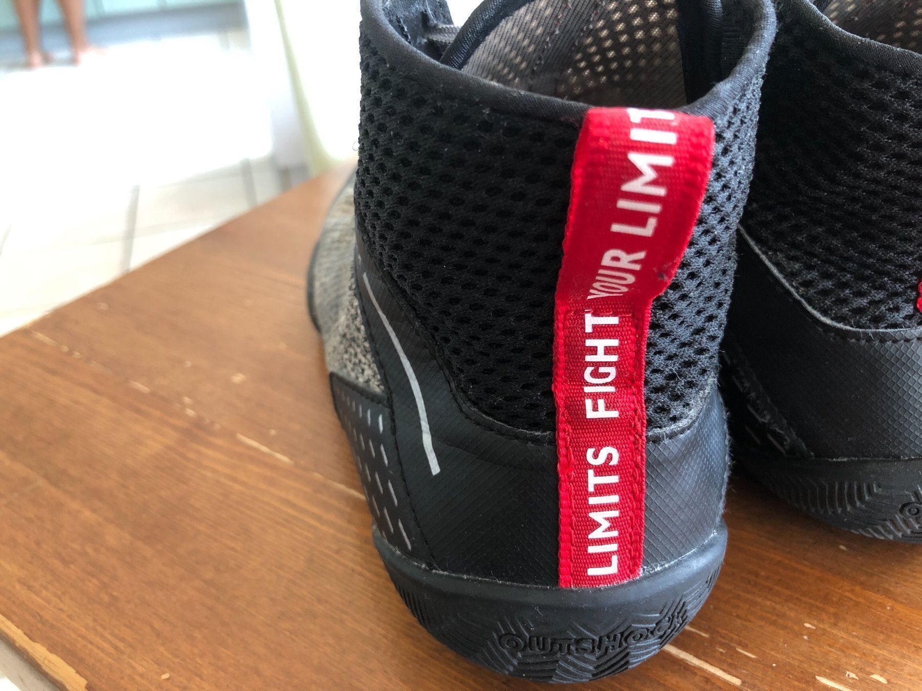 Scarpe da uomo: Decathlon Outshock Boxer Schuhe Gr.40. – Usato da Obergerlafingen venduto da cabo4 1