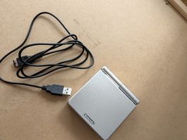 Nintendo Game Boy Advance SP silber mit Ladekabel 