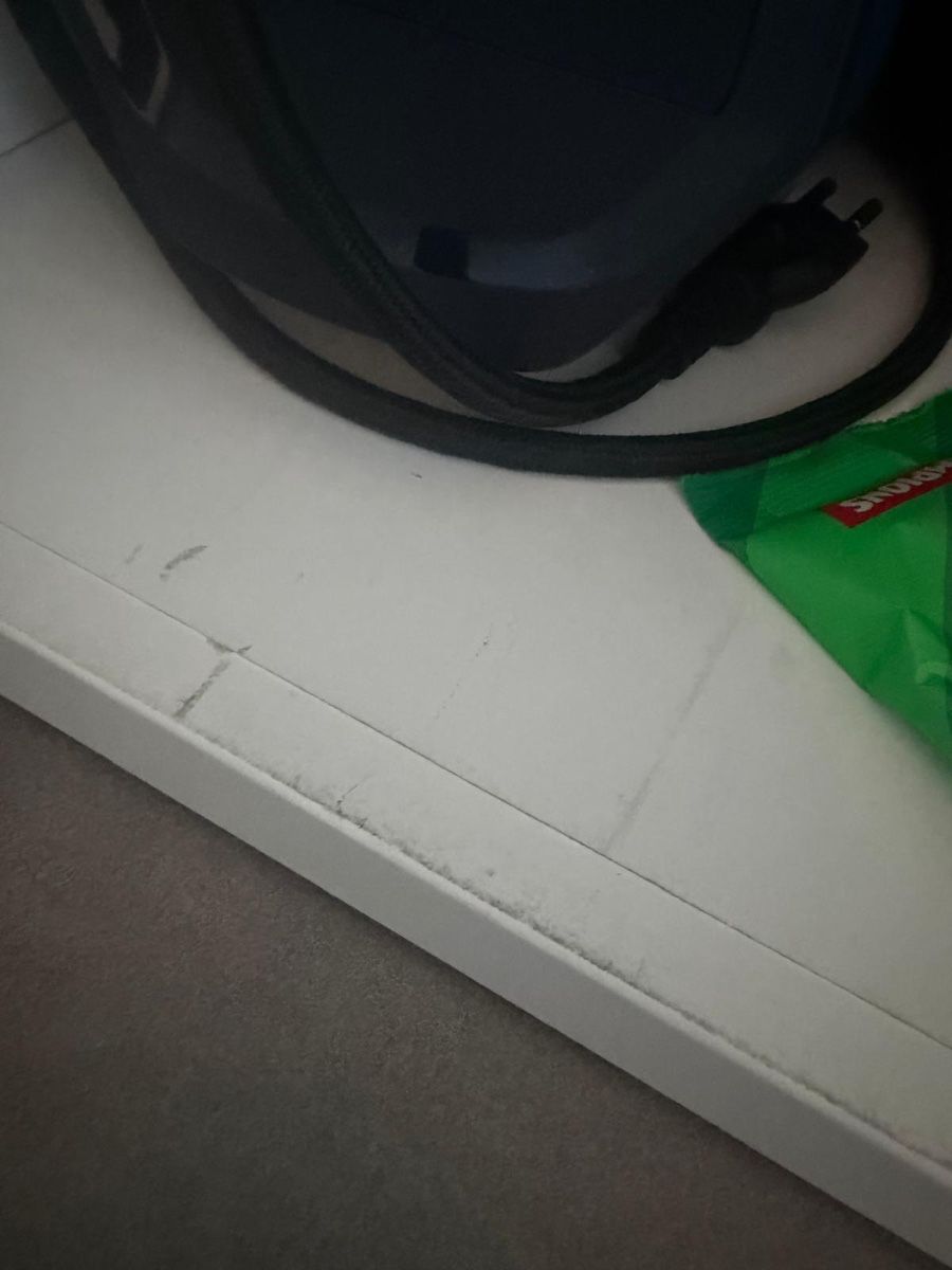 Kommoden: IKEA Besta Sideboard weiss Hochglanz – Gebraucht aus Zürich von aep_8mvj 2