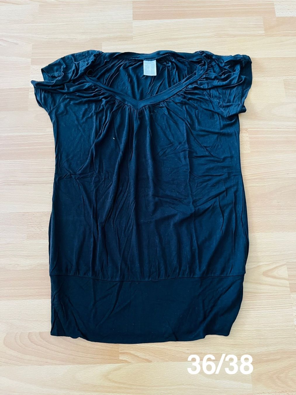 Lascana T-Shirts: T-Shirt Grösse 36/38 – Gebraucht aus Konolfingen von takkie