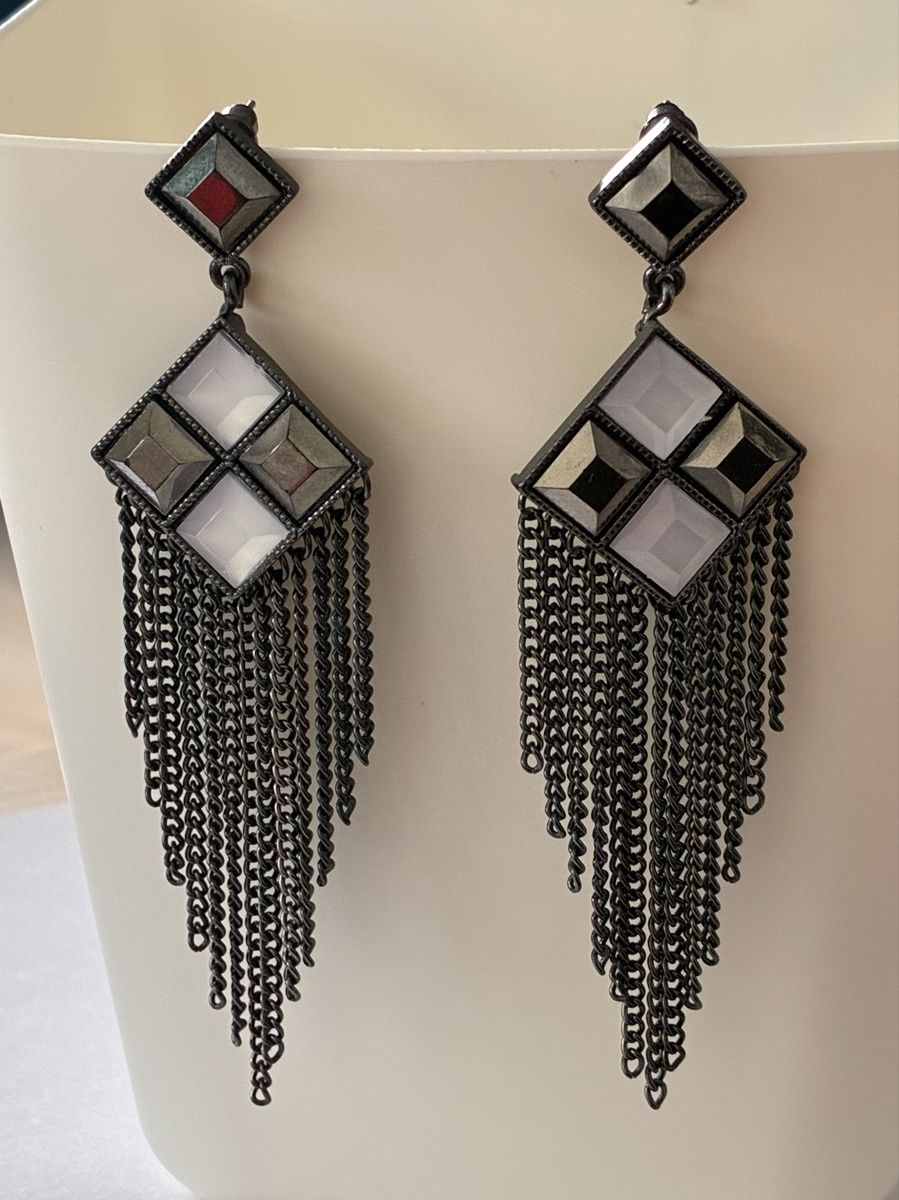 Ohrringe & -stecker: Dangle Earrings Geometric Chain Design Like New – Gebraucht aus Basel von cat_sq5m 2