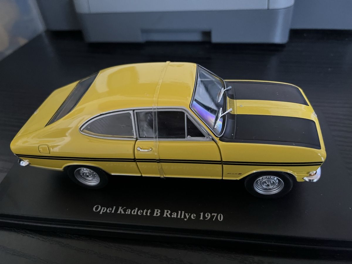 Opel Voitures modèles: Opel Kadett B Rally.  1:24 – Neuf (Voir description) à Rümlang par Papamoll4 4
