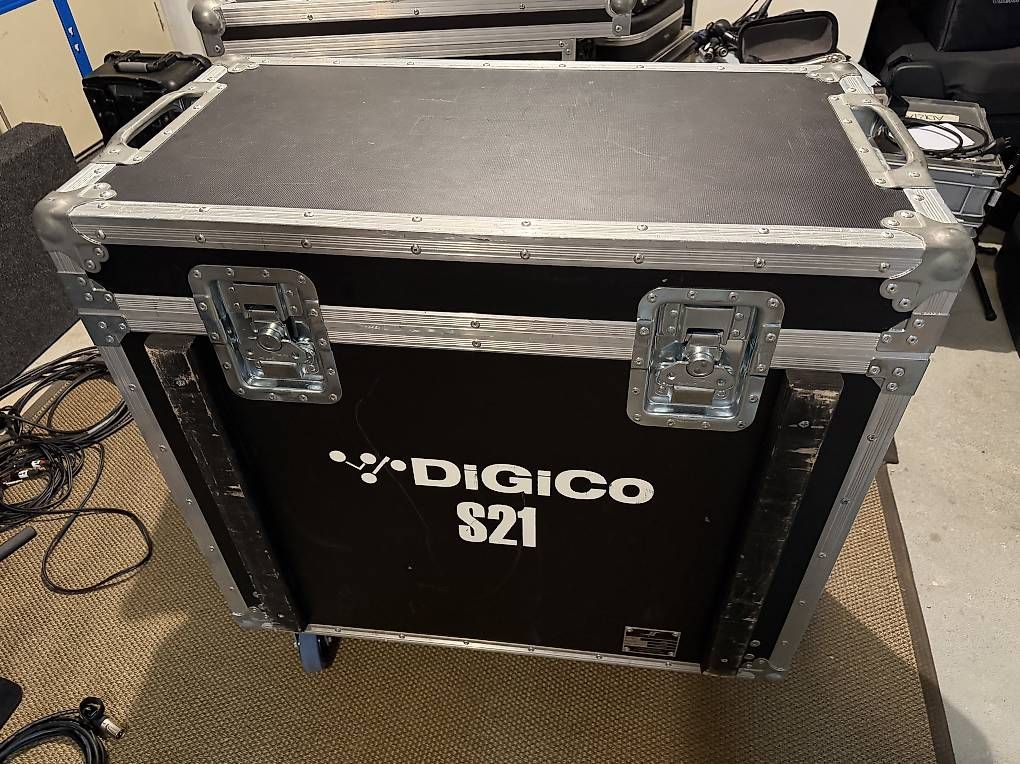 Console di mixaggio: DiGiCo S21+ – Usato da Baden venduto da bieusdihei 1