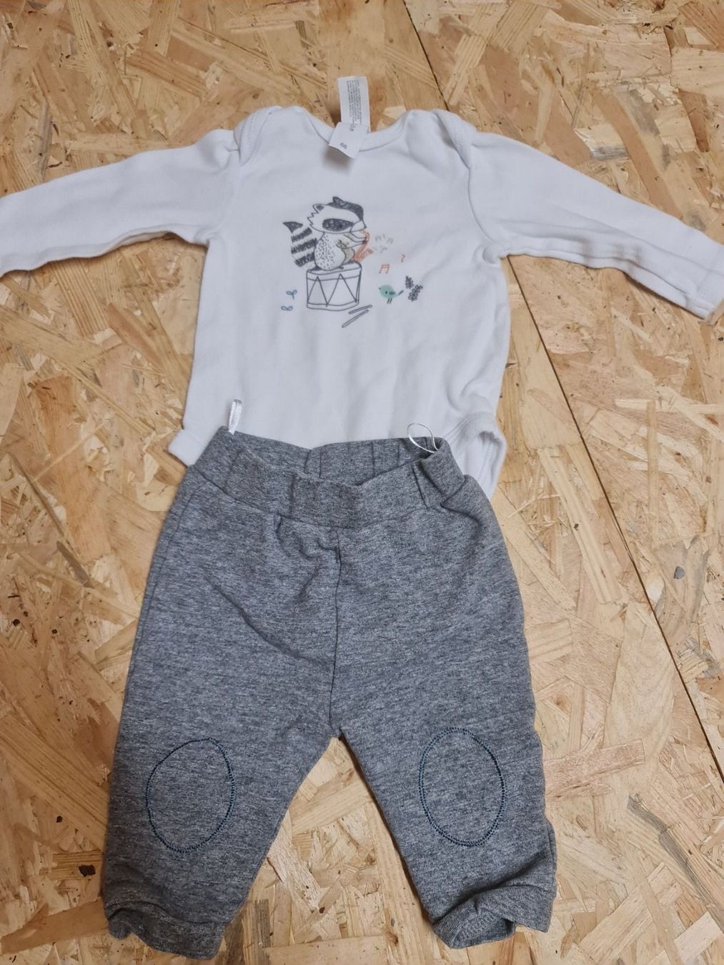 C&A Kleiderpakete & -sets: C&A Baby Body Hose Set 68 – Neu (gemäss Beschreibung) aus Berg TG von lisboa.sky