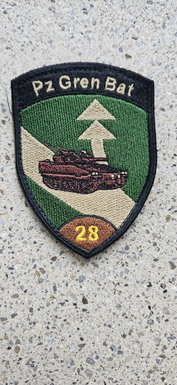 Schweizer Armee Placchette & Badge: *** Badge Panzer mit klett *** – Nuovo e nell'imballaggio originale da Riedholz venduto da fr_sIruP